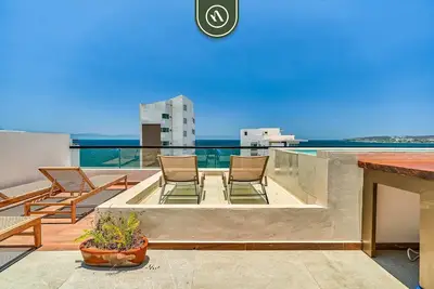 Image de Oceanview 1 Br Condo - Private Jacuzzi - Rooftop