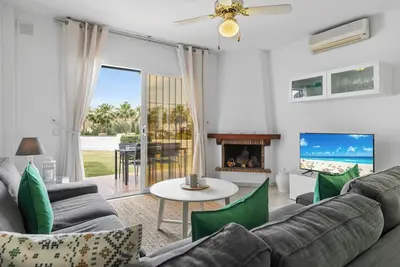 Image de Super cozy apartment in Calahonda by Costarentals - Ref 124
