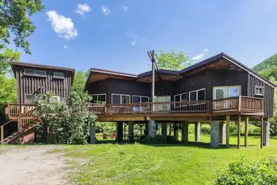Image de Creekside Retreat: Rail Trail Access Nearby!