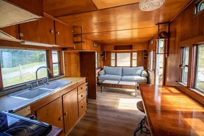 Image de Sweet Suite Vintage Camper