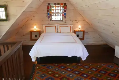 Image de The 'Carriage House' -Travel inspired tiny Cottage