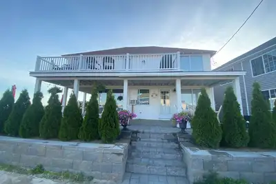 Image de Beach House steps from the ocean! Old Lyme, Ct