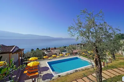 Image de Appartement de vacances Gargnano pour 4 personnes avec 4 chambres Ă coucher - Logement de vacances d