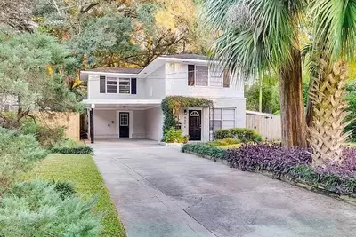 Image de Cozy Savannah Charmer Near Ardsley Park, Habersham Village, & Midtown