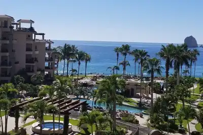 Image de Breathtaking Ocean Views from Luxurious Fifth Floor Condominium in Medano Beach Deluxe Resort
