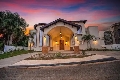 Image de Villa Park #32 - Luxury 5-bedroom Black-band All-Inclusive