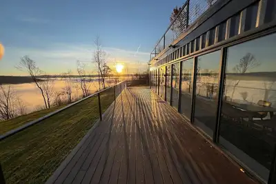 Image de Breathtaking views, modern container design