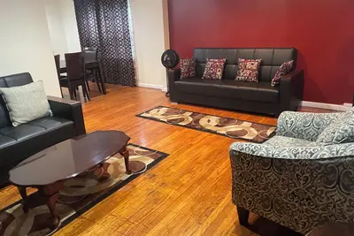 Image de Spacious Furnished 3 Bd Townhouse -Nyc 30 min- Ewr 8 min- Near Prudential, Njpac