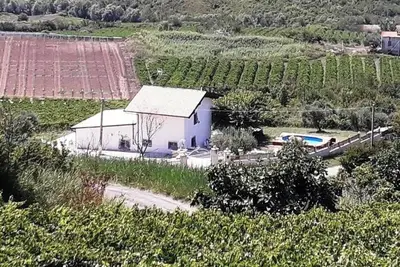 Image de Villa Valle del Sole with pool and view