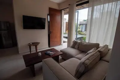 Image de Jungle Boheme Cozy Condo - 2 br