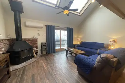 Image de Calming mountain-view home with pool access, game room, grill, & balcony