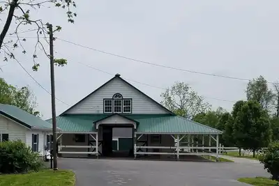 Image de Cottage on a thoroughbred farm, close to the Horse Park, Downtown, or Keeneland