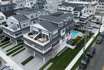 Image de The Coastal Cove - Heart of Avalon - Walking distance to the beach!