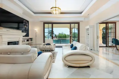 Image de Villa 'Picasso Marbella' avec vue sur mer, Wi-Fi et climatisation