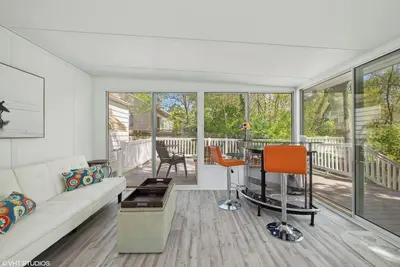 Image de Beachside Bliss: Steps to Beach + Hot Tub