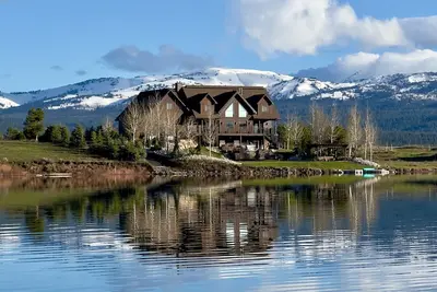 Image de Woy* 6Br, 5Ba, Sleeps 14, Waterfront, Private Boat Dock, Wifi