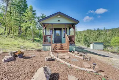Image de Hiking Trail On-Site: Mtn-View Eagle Point Retreat