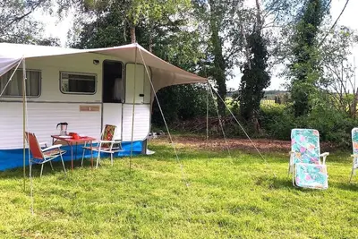 Image de Esprit camping chambre caravane de 1976\/Beauval\/Chambord\/Cheverny\/Chenonceau