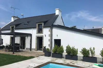 Image de Maison 4 chambres avec piscine