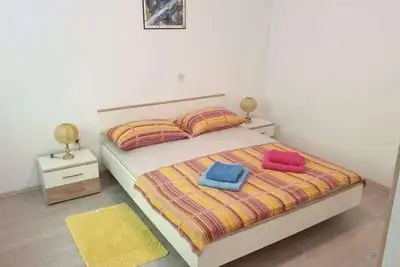 Image de Appartement d'une chambre prés de la plage Banjol, Rab (A-23210-d)