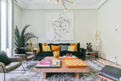 Image de Modernist yet Contemporary Luxurious Apartment in Exclusive Building in Eixample