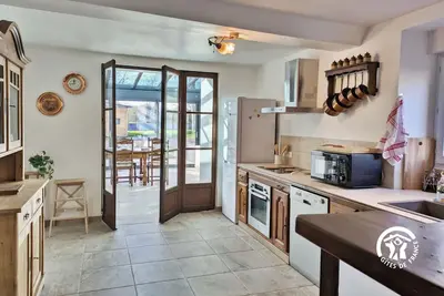 Image de Gîte spacieux 8 pers, 4ch, déco vintage, près de Ste Suzanne, jardin, terrasse, Pmr, tout inclus