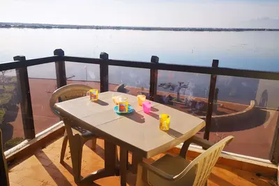Image de Appartement T2 avec Mezzanine, Piscine et Parking à 1. 5 km des plages