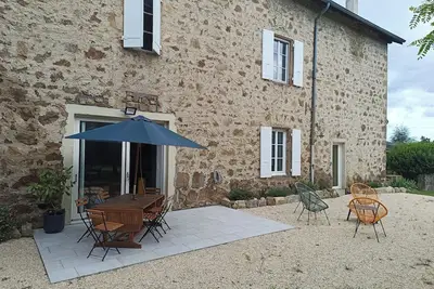 Image de Corps ferme des Genêts rénové Xix Parc de 2ha Ardèche verte 2 chambres 4 pers