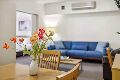 Image de WiFi and Smart Tv- Apartment in Northbridge