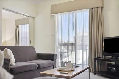Image de Spacious Apt in Northbridge with Pool