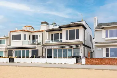 Image de Luxury Oceanfront Upper Unit - Coastal Views