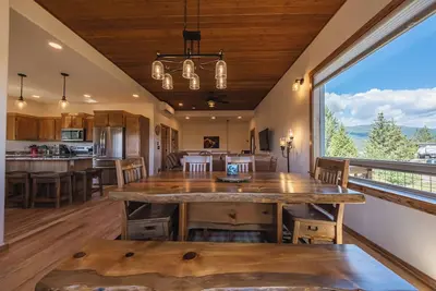 Image de Rock Lot – A 5 Star Vacation! Picturesque 3 Bdr Sleeps 9 w\/ Amazing Views