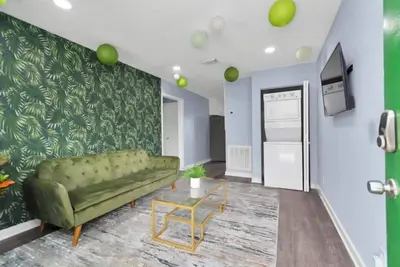 Image de Chic 2 Bedroom apartment near midtown!