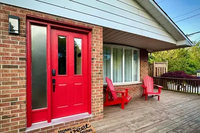 Image de Hillside Hideaway - Up By The Ravine w/ 5 Minute Walk to Little Beach
