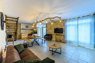 Image de La Grange des Richebourgs - Maison de campagne