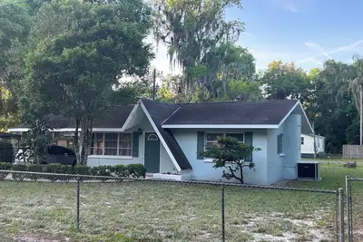 Image de Cozy lake house with access to Lake Panasoffkee Fl