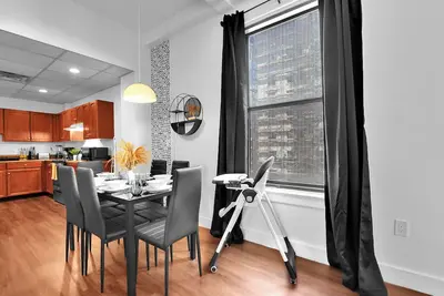 Image de Ask about 20%Off~King Bd-Ny 25min~Sleep 8~Pool Tab