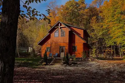 Image de Cozy Log Cabin w/ Lake Access. Pet Friendly