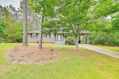 Image de Pinehurst Home w/ Deck < 2 Mi to Golf Course!
