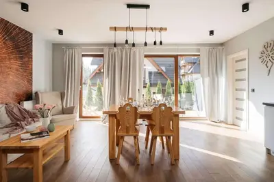 Image de Comfortable 1-bedroom apartment with terrace
