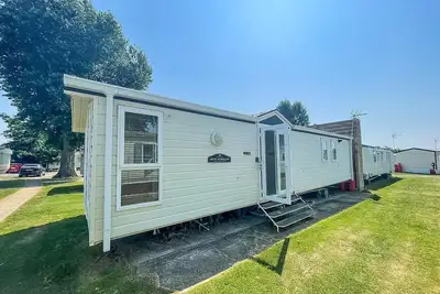 Image de Lovely 6 berth caravan at Highfield Grange near Clacton-on-Sea ref 26719wr