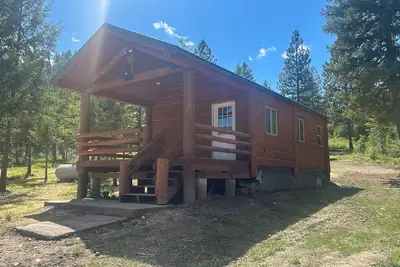Image de Cabin on secluded large property!