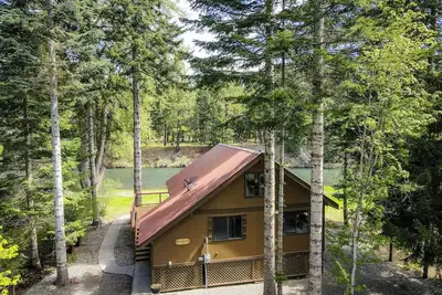Image de Trout Hunters Riverside Cabin on the Yakima River!
