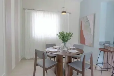 Image de Amazing I bedroom apartment steps from the beach\n