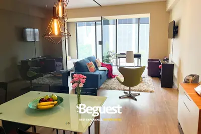 Image de Experience the best of Mexico City in this executive suite located in Juarez.