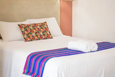 Image de Cozy room with A/C, 5 streets to the central park