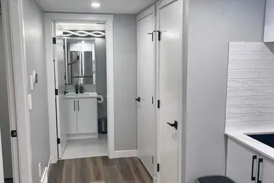 Image de Adorable Private Suite in Seton Se, Calgary\n