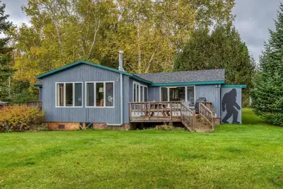 Image de Eagles Cove with kayaks, paddle boat, fire pit, pet friendly