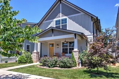 Image de Main Street Alchemy | Prime Location | Downtown Brevard