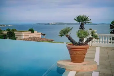 Image de Immogroom - Piscine - Clim - Parking - Jardin